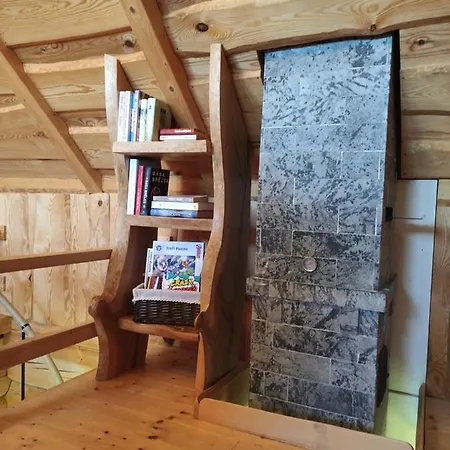 Hébergement de vacances Lacu Namins/bear House Liepāja